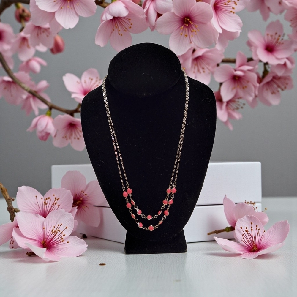 10 /$10 Elegant Pink Beaded Necklace